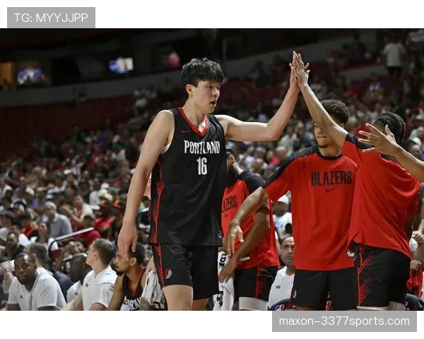 杨瀚森突破篮下效率提升显著 成球队内线攻防核心